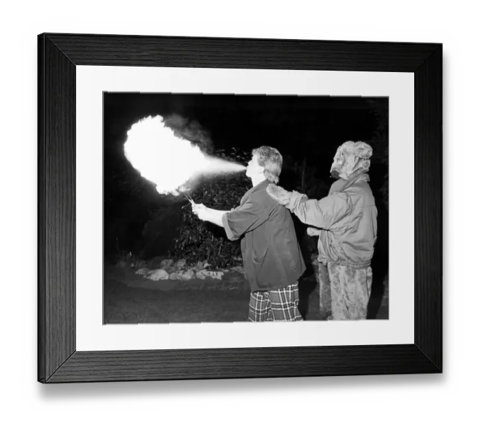 Framed Print : Fire eater Josephine Matthews at South tyneside Festival of Animated Darkness Framed Print : Fire eater Josephine Matthews at South tyneside Festival of Animated Darkness