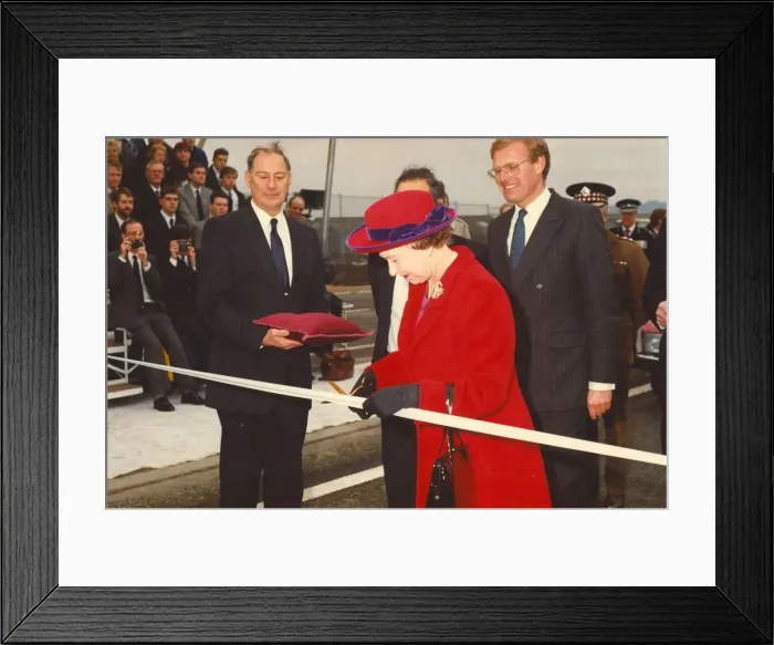 Framed Print : Queen Elizabeth II visits the North East to officially open the Blaydon Bridge Framed Print : Queen Elizabeth II visits the North East to officially open the Blaydon Bridge
