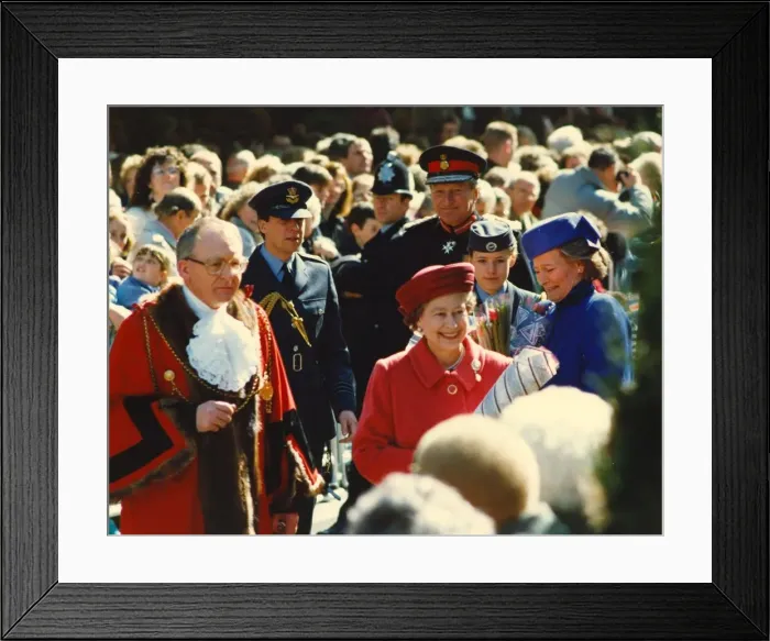 Framed Print : Queen Elizabeth II and Prince Philip visit Newcastle to distribute the Royal Maundy Money