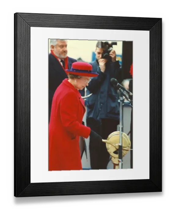Framed Print : Queen Elizabeth II visits the North East - at Swan Hunter Shipyard to launch the James