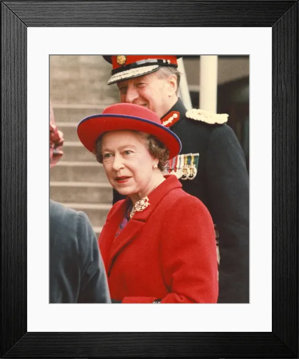 Framed Print : Queen Elizabeth II visits the North East December 1990 Framed Print : Queen Elizabeth II visits the North East December 1990