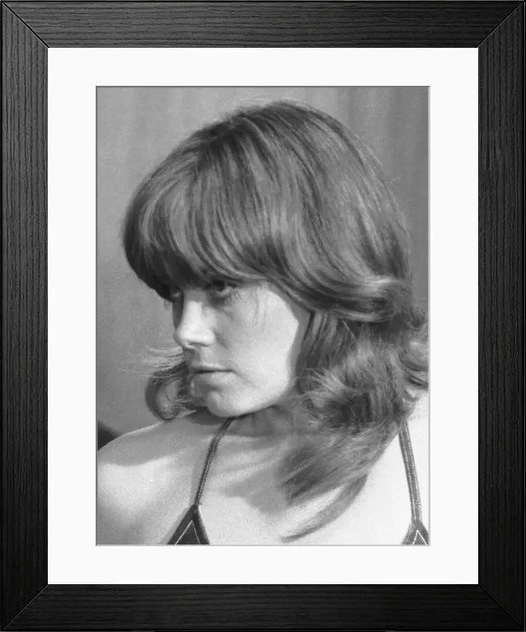 Framed Print : Wendy Richard seen here on the set of Carry on Girls at Pinewood studios Framed Print : Wendy Richard seen here on the set of Carry on Girls at Pinewood studios