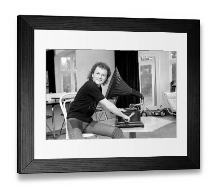 Framed Print : Singer  /  Songwriter  /  Musician: Mike Batt. February 1975 75-01143-003
