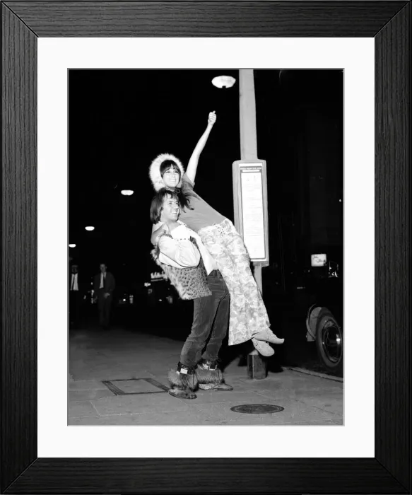 Framed Print : Cher and Sonny at bus stop August 1965 Framed Print : Cher and Sonny at bus stop August 1965