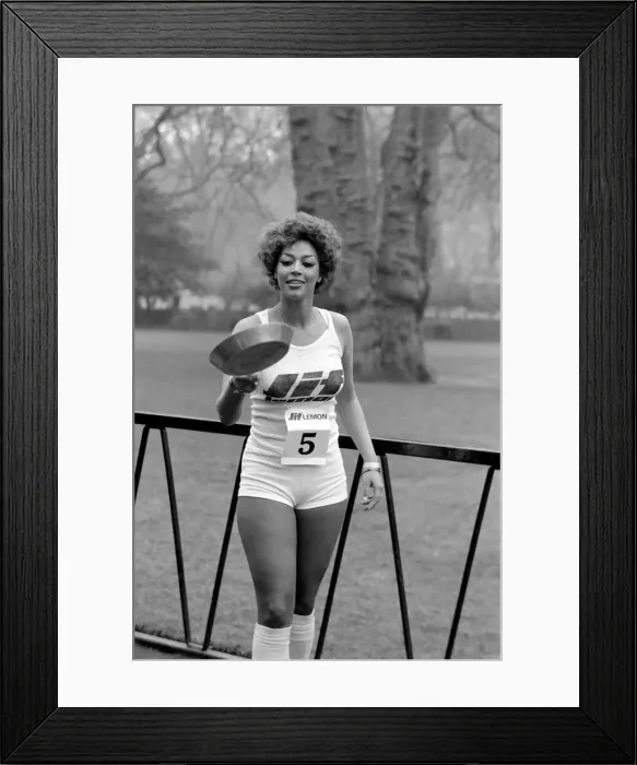 Framed Print : Humour / Unusual / Sport. Charity Pancake Race. Lincolns Inn Fields Framed Print : Humour / Unusual / Sport. Charity Pancake Race. Lincolns Inn Fields
