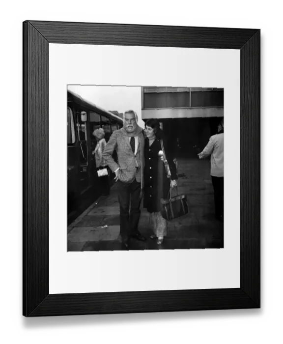 Framed Print : Actor Lee Marvin and Family. February 1975 75-01068