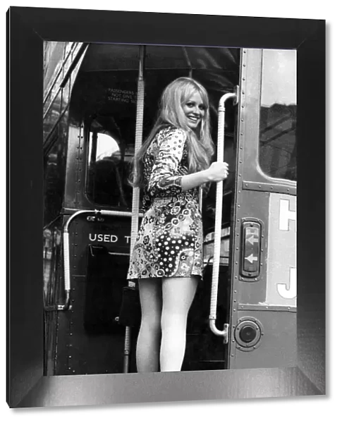 Clothing: Fashion: Mini dress. August 1969 P005243