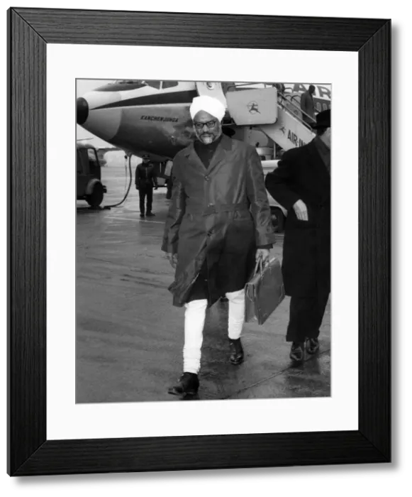 Framed Print : Mr. Sardar Singh, the Indian Minister for External Affairs. January 1965 P005197