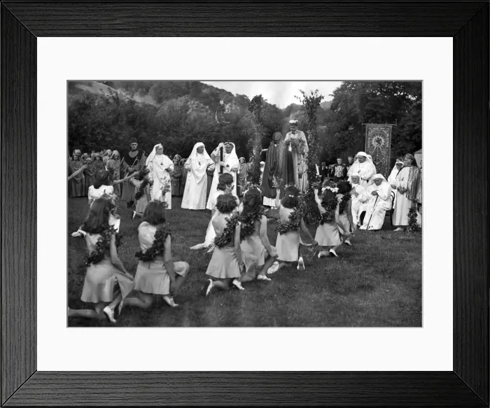 Framed Print : The sheaf of Plenty is received by the Arch Druid Wil Ifan. August 1949 P005525 Framed Print : The sheaf of Plenty is received by the Arch Druid Wil Ifan. August 1949 P005525