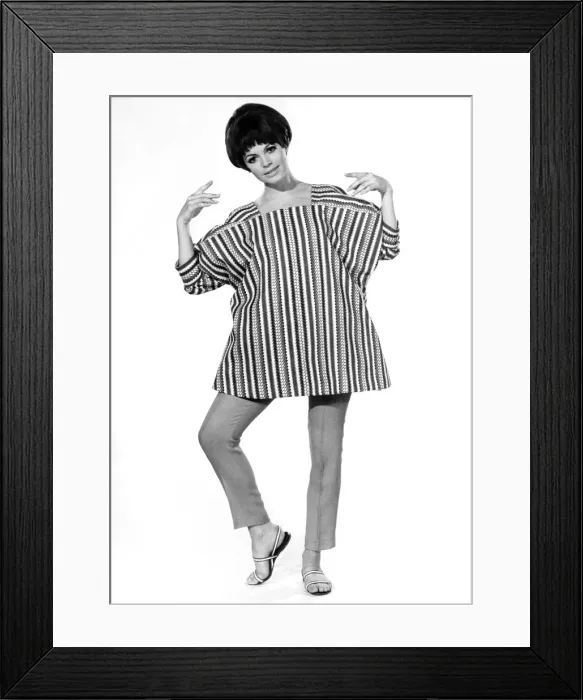 Framed Print : Reveille Fashions: Carol Chilves modelling smock top. August 1967 P006706 Framed Print : Reveille Fashions: Carol Chilves modelling smock top. August 1967 P006706
