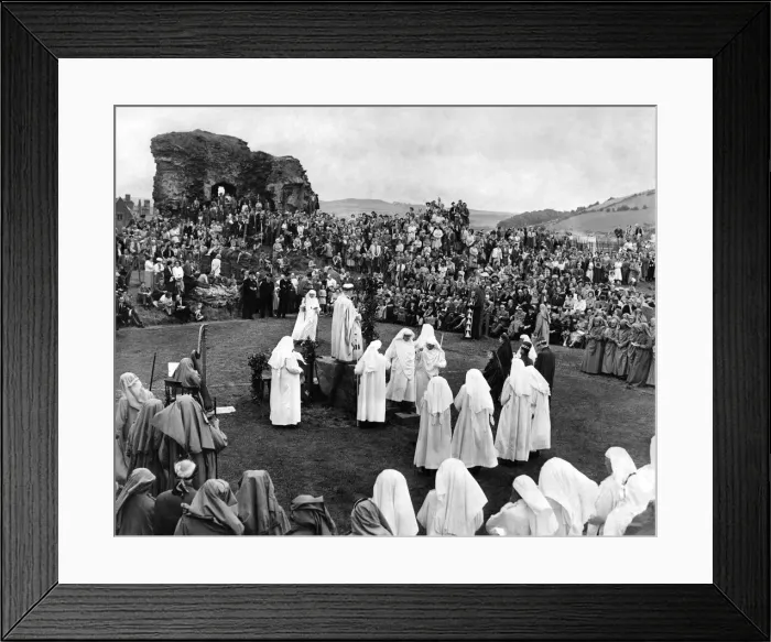 Framed Print : Eisteddfod National. A close-up picture of the Gorsedd ceremony in progress Framed Print : Eisteddfod National. A close-up picture of the Gorsedd ceremony in progress