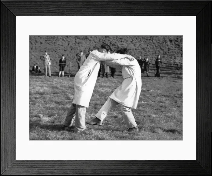 Framed Print : Shin-kicking contest at Chipping Campden, Glos. May 1951 P005063 Framed Print : Shin-kicking contest at Chipping Campden, Glos. May 1951 P005063