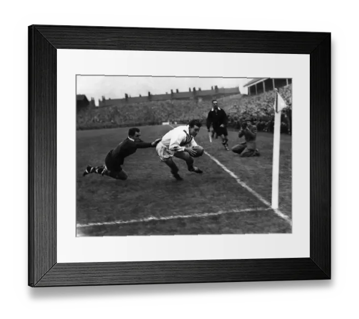 Framed Print : Rugby Union international. Mike Sullivan of Gt. Britain (right