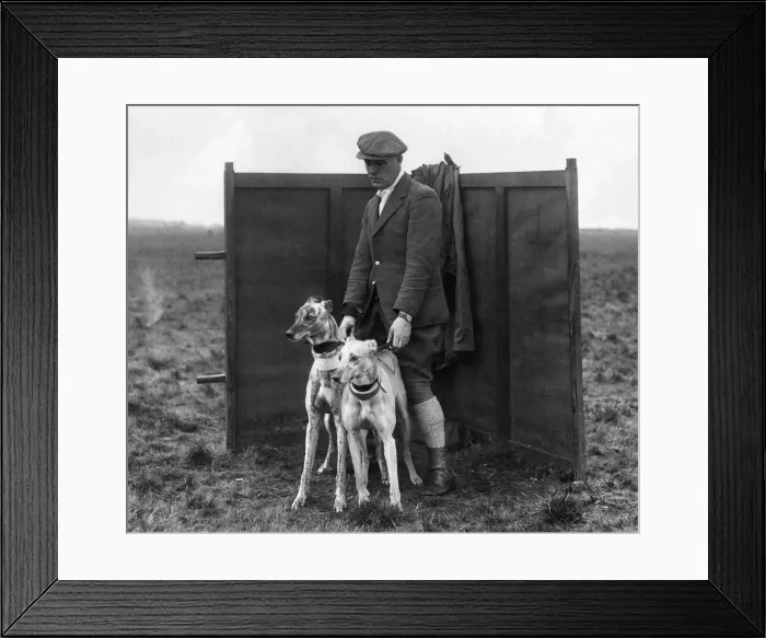 Framed Print : Waterloo Cup: J. Rimmer the Slipper with Roving Minstrel (left), last years runner up Framed Print : Waterloo Cup: J. Rimmer the Slipper with Roving Minstrel (left), last years runner up