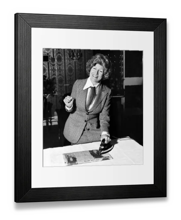 Framed Print : Singer: Faith Brown. February 1975 75-00738-016