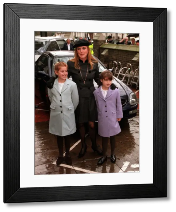 Framed Print : Sarah Ferguson with daughters Beatrice & Eugenie Dec 1998 at the memorial service Framed Print : Sarah Ferguson with daughters Beatrice & Eugenie Dec 1998 at the memorial service
