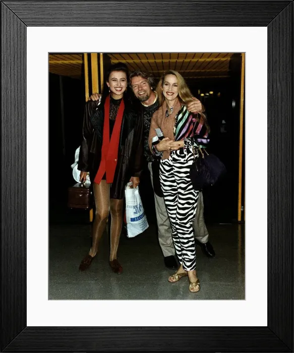Framed Print : Julia Kurotchinka former Miss World with model Jerry Hall Framed Print : Julia Kurotchinka former Miss World with model Jerry Hall