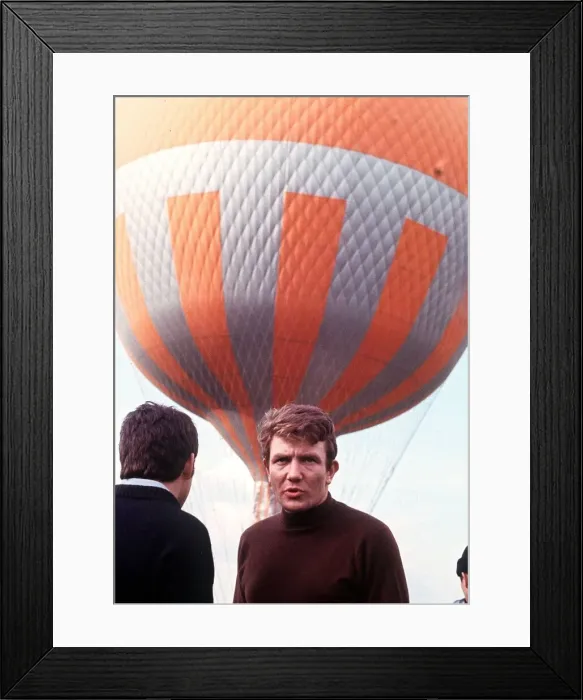Framed Print : Albert Finney directing ballon scene Charlie Bubbles October 1966 Framed Print : Albert Finney directing ballon scene Charlie Bubbles October 1966