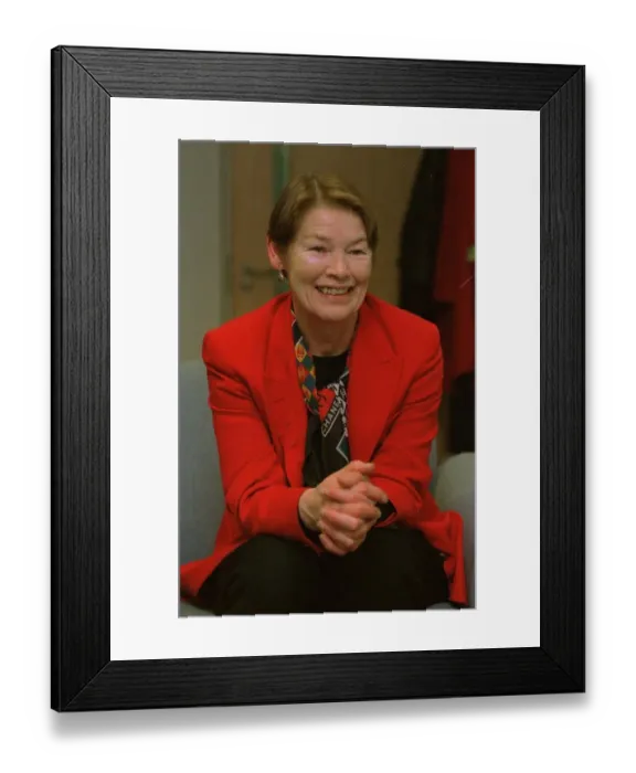 Framed Print : Glenda Jackson Labour MP March 1998 who is Parliamentry Under Secretary