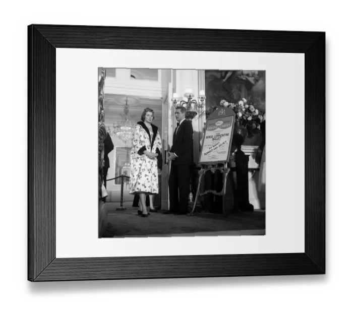 Framed Print : Ingrid Bergman December1957 filming in Covent Garden London with Cary Grant Framed Print : Ingrid Bergman December1957 filming in Covent Garden London with Cary Grant