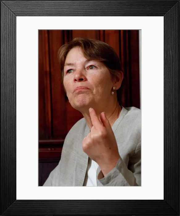 Framed Print : Glenda Jackson Labour MP Framed Print : Glenda Jackson Labour MP