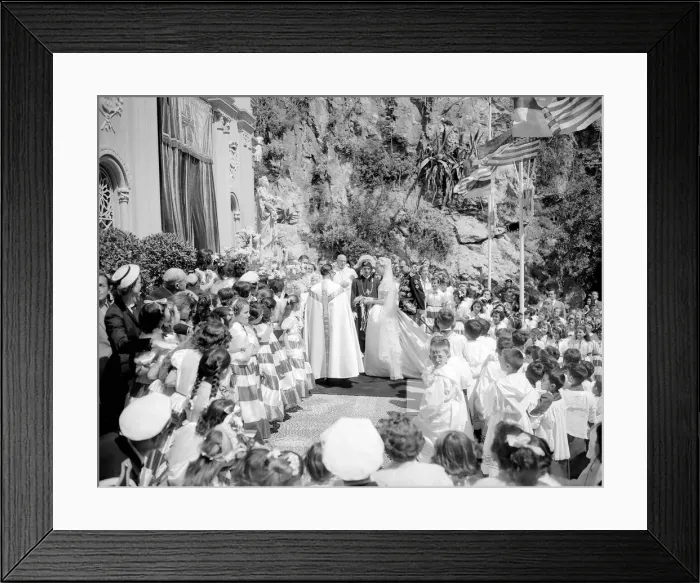 Framed Print : The wedding of Prince Rainer and Princess Grace Kelly. Monaco 19th April 1956