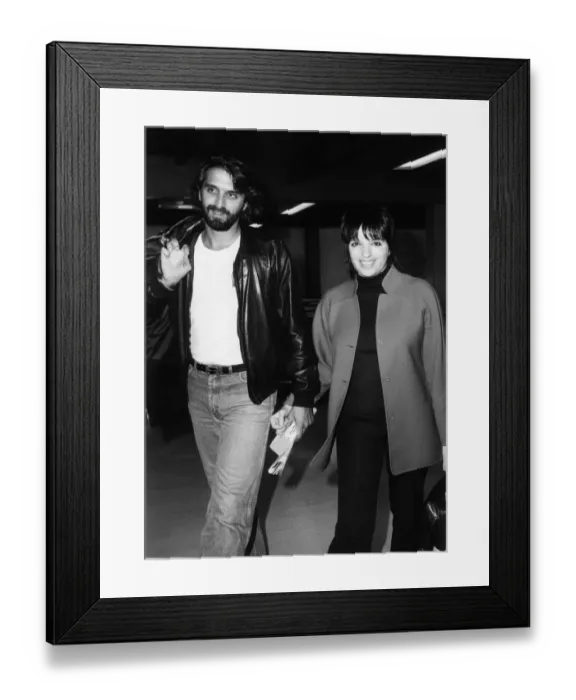 Framed Print : Liza Minnelli and husband Mark Gero August 1982 leave Heathrow Airport for New