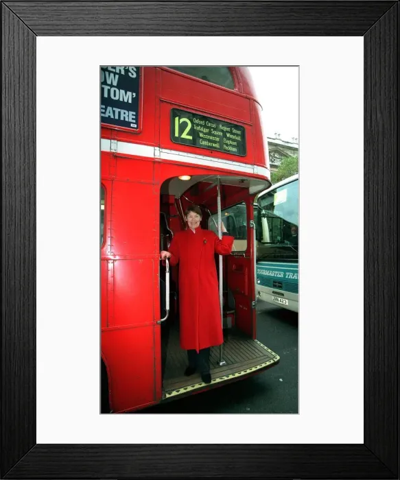 Framed Print : Glenda Jackson MP London Mayor Candidate November 1999 on a number 12 bus in Framed Print : Glenda Jackson MP London Mayor Candidate November 1999 on a number 12 bus in