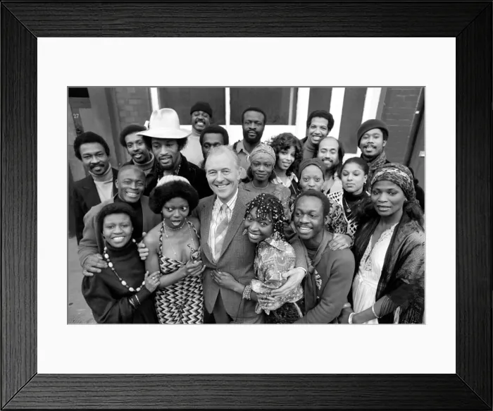 Framed Print : Actors and actresses from the West End production The Black Mikado starring Michael Framed Print : Actors and actresses from the West End production The Black Mikado starring Michael