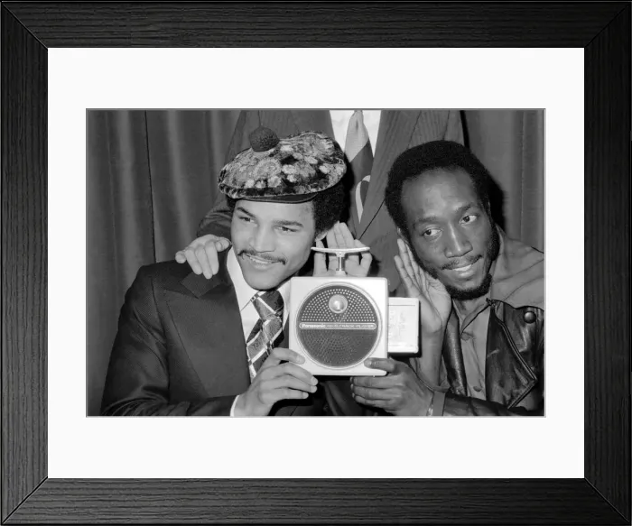 Framed Print : British light heavyweight boxer John Conteh (left) and Music Man Framed Print : British light heavyweight boxer John Conteh (left) and Music Man