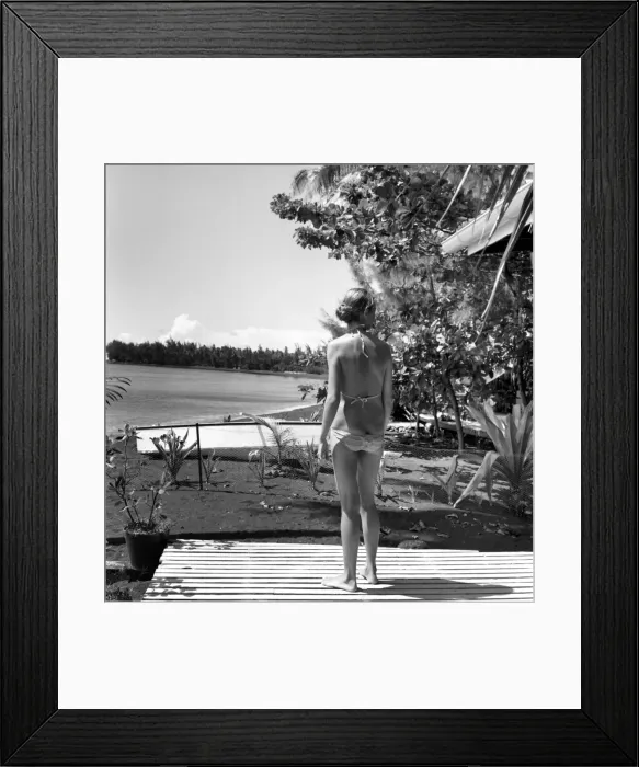 Framed Print : Travel Pictures South - East - Asia. April 1975 75-1737-009