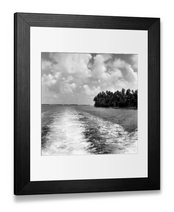 Framed Print : Travel Pictures South - East - Asia. April 1975 75-1737-007