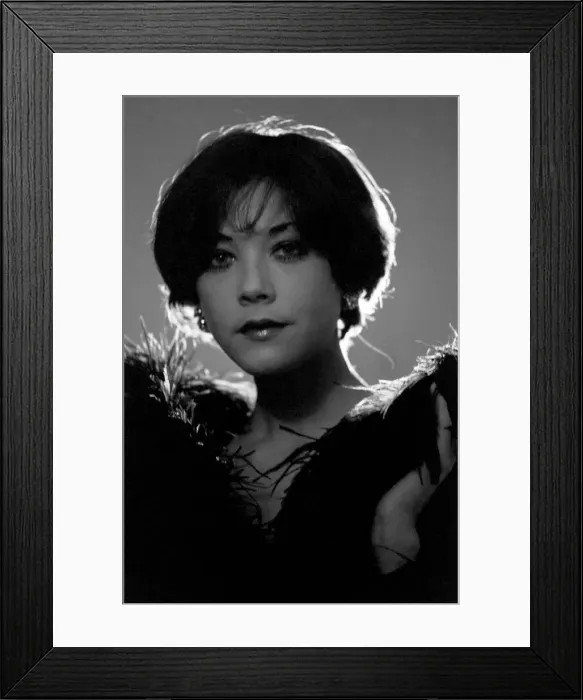 Framed Print : Avenger Girl: Pictures of ex-Avenger girl Linda Thorson taken at her Regents Park flat