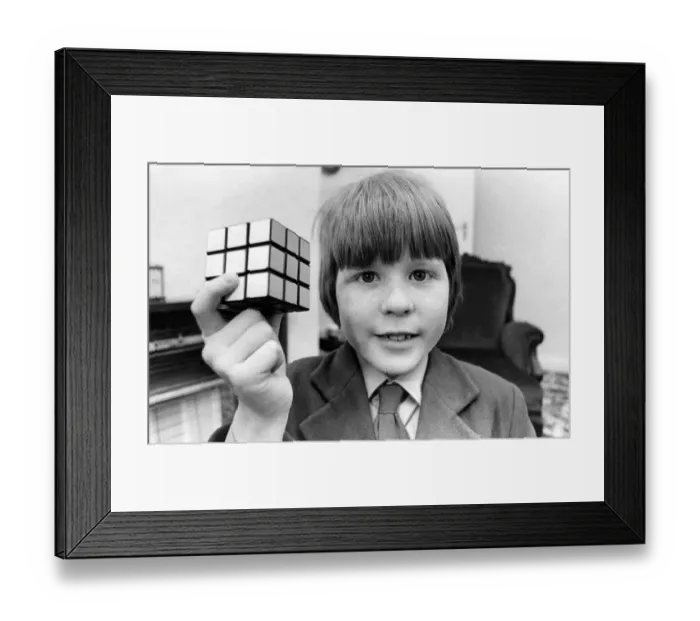 Framed Print : In just two minutes, 10 year old Ian Dyer achieves what many adults fail to manage after