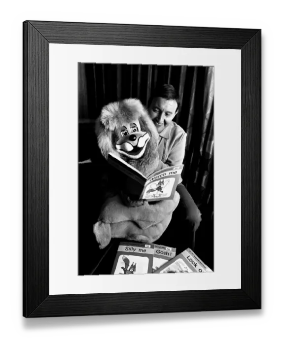 Framed Print : Its Lenny the Lion and his puppet master, ventriloquist Terry Hall