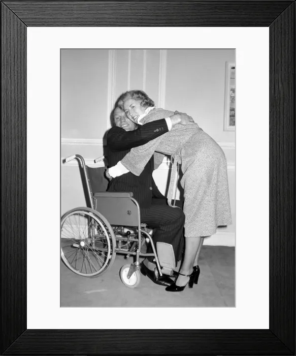 Framed Print : Henry Cooper is the patient and Dame Nurse'Vera Lynn helps him out Framed Print : Henry Cooper is the patient and Dame Nurse'Vera Lynn helps him out