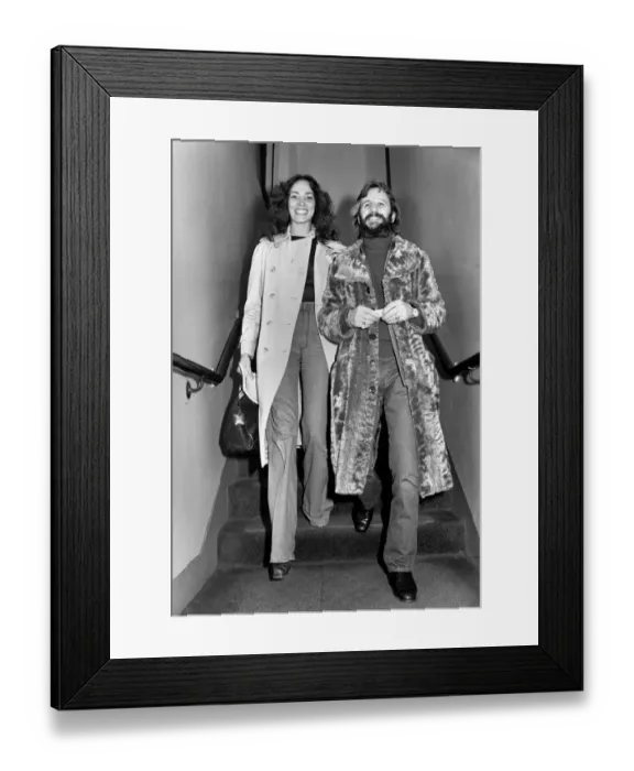 Framed Print : Screen stars arrive at the Comedy Theatre Haymarket, for the first night showing of Framed Print : Screen stars arrive at the Comedy Theatre Haymarket, for the first night showing of