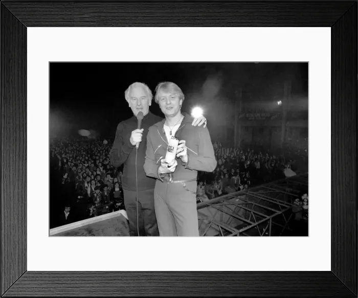 Framed Print : Pop Concert Awards. Wings Clifford Davis and John Miles. January 1977 77-00116-009 Framed Print : Pop Concert Awards. Wings Clifford Davis and John Miles. January 1977 77-00116-009