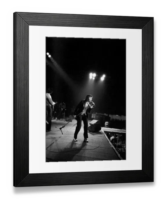 Framed Print : David Essex performing on stage at Bingley Hall, Staffordshire during the Daily Mirror Framed Print : David Essex performing on stage at Bingley Hall, Staffordshire during the Daily Mirror