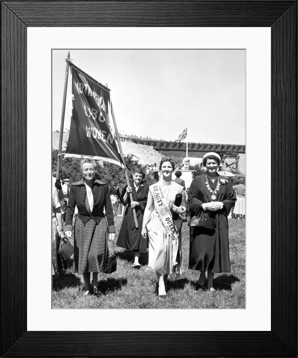 Framed Print : Bedlington Miners Picnic - Woman speakers at the Northumberland Miners Gala. Miss E