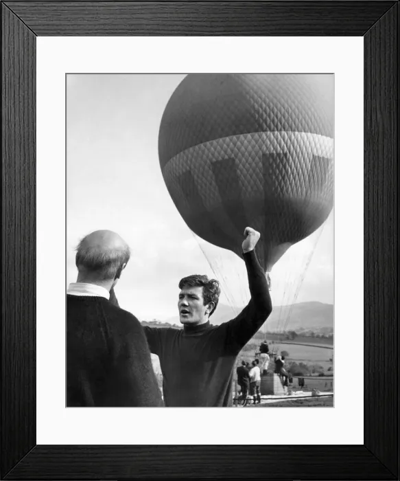 Framed Print : Albert Finney. October 1966 P007005 Framed Print : Albert Finney. October 1966 P007005