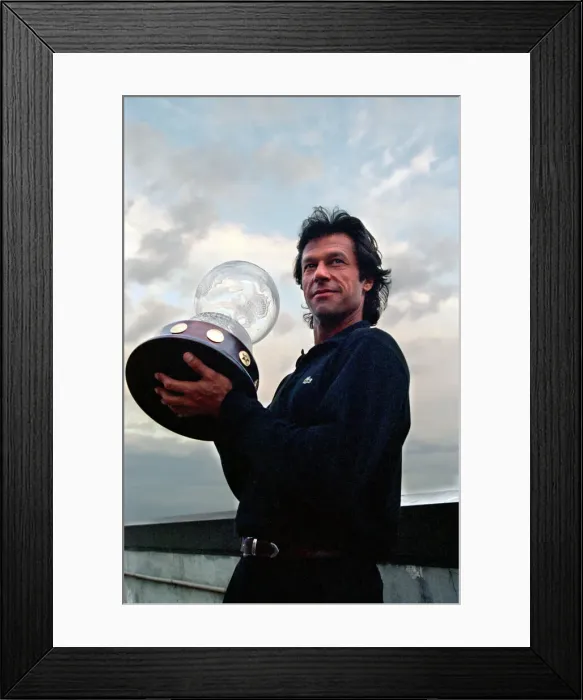 Framed Print : Cricket World Cup 1992 - Australia: Final: England v. Pakistan at Melbourne Framed Print : Cricket World Cup 1992 - Australia: Final: England v. Pakistan at Melbourne