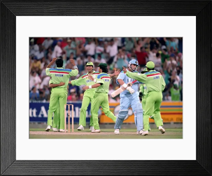 Framed Print : Cricket World Cup 1992 - Australia: Final: England v. Pakistan at Melbourne Framed Print : Cricket World Cup 1992 - Australia: Final: England v. Pakistan at Melbourne