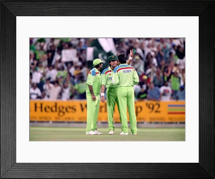 Framed Print : Cricket World Cup 1992 - Australia: Final: England v. Pakistan at Melbourne Framed Print : Cricket World Cup 1992 - Australia: Final: England v. Pakistan at Melbourne