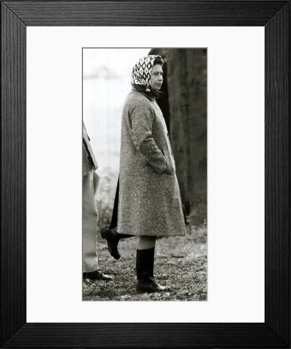 Framed Print : Queen Elizabeth II standing on one leg looking silly. June 1980 Framed Print : Queen Elizabeth II standing on one leg looking silly. June 1980