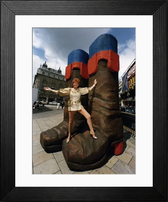 Framed Print : Cilla Black in Jack and the Bean Stalk