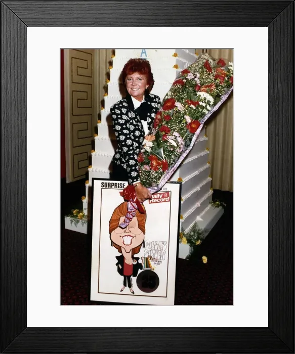 Framed Print : Cilla Black TV celebrates 25 years in show business with a huge cake given to her by Framed Print : Cilla Black TV celebrates 25 years in show business with a huge cake given to her by