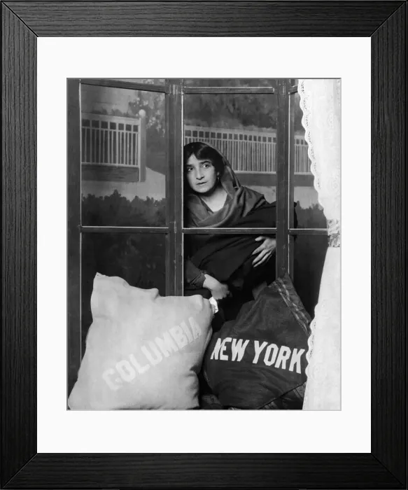 Framed Print : Marcella'at the window in a scene from 3 Spoonfuls at the Criterion Framed Print : Marcella'at the window in a scene from 3 Spoonfuls at the Criterion