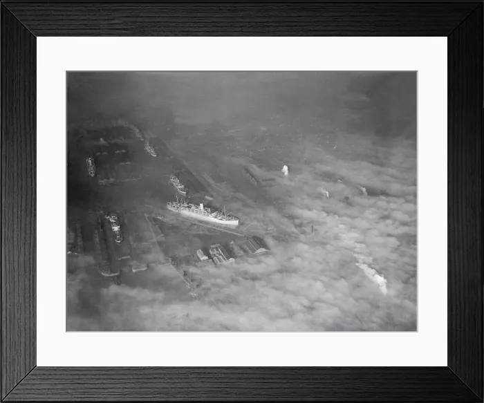 Framed Print : Fog Scenes Aerial views of docks at Gravesend Kent 1949 020996 / 2 Framed Print : Fog Scenes Aerial views of docks at Gravesend Kent 1949 020996 / 2