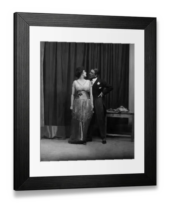 Framed Print : Aintas with the the amourous Sir Charles in My Ladys Dress at the Royalty Theatre